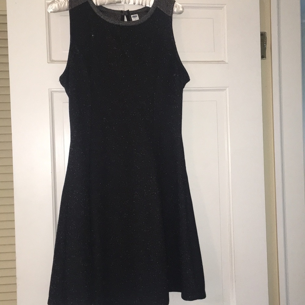 Sleeveless dress